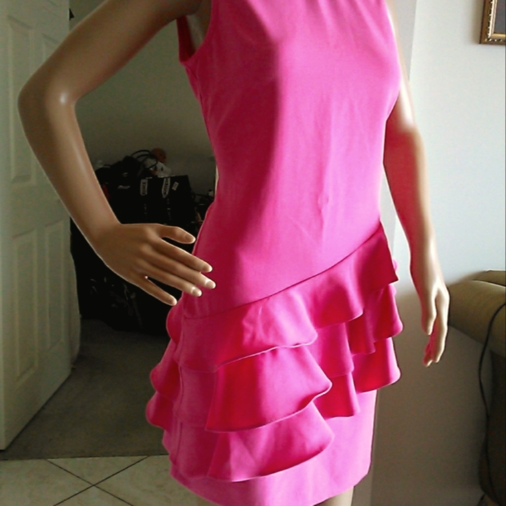 BNWOT PINK ESLEY DRESS W/ RUFFLES SZ. SM SLEEVELESS  LOWER THIGH LENGTH - Picture 9 of 10